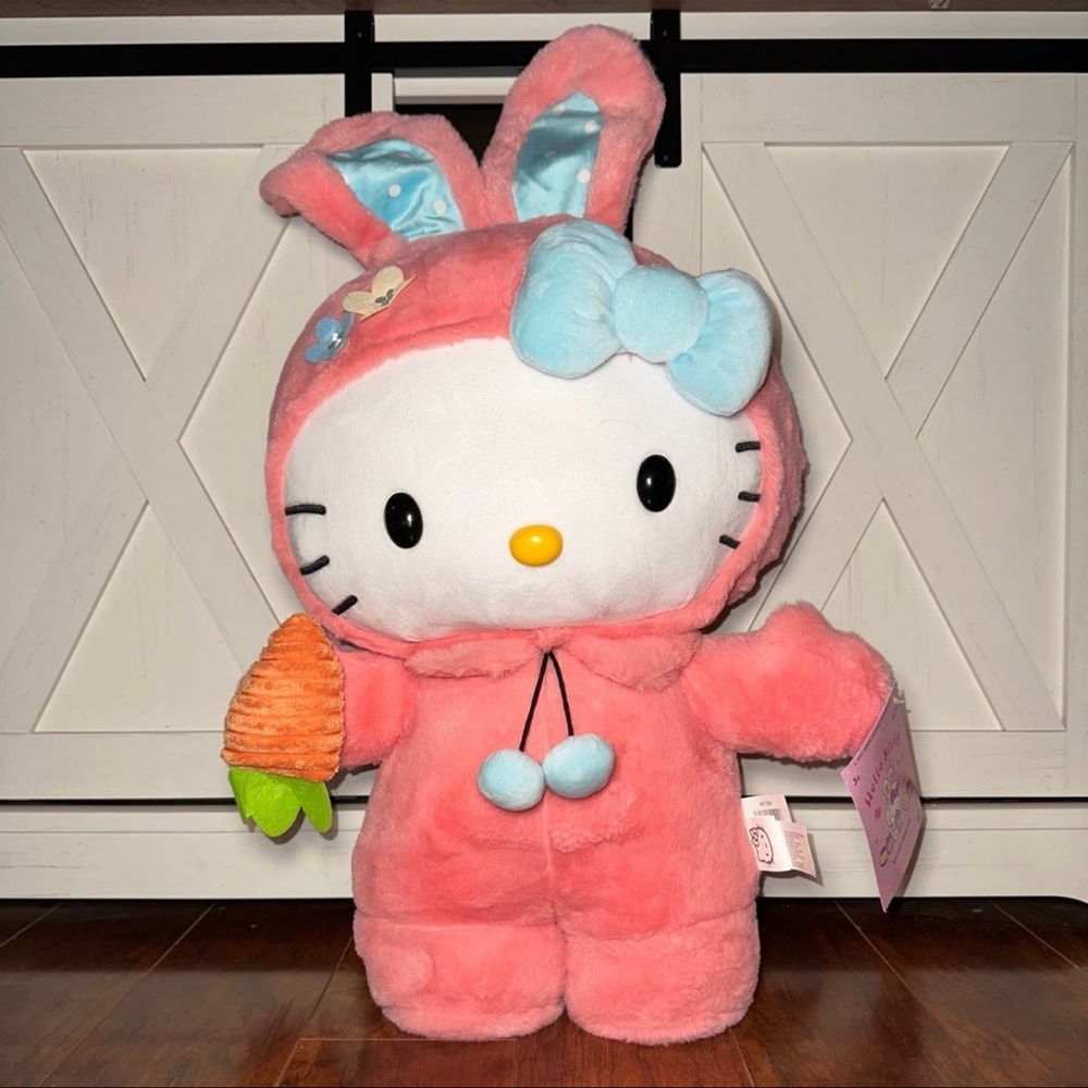 Hello Kitty Easter Greeter